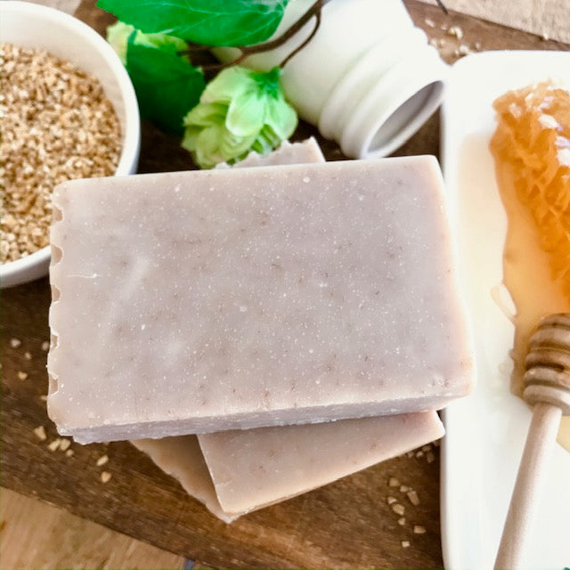 Oatmeal & Honey - Handmade Coconut Milk Soap (3)